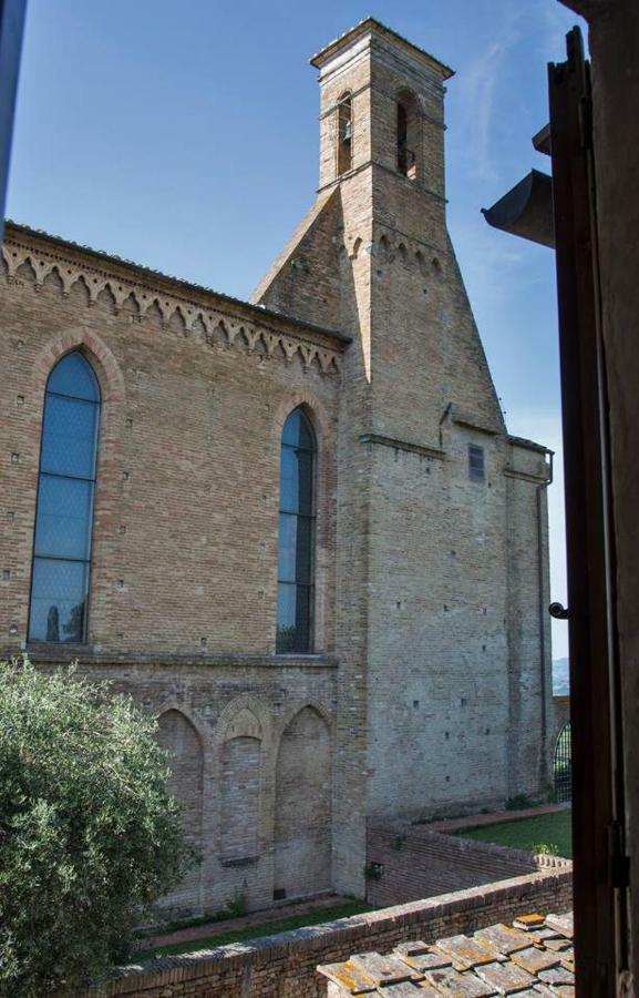 סן ג'ימיניאנו Appartamento Benozzo מראה חיצוני תמונה